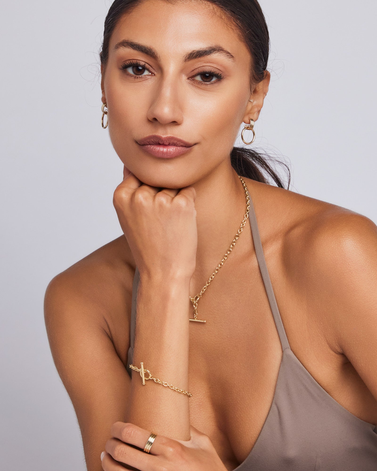 Glow 9K Gold Oval Belcher T-Bar Bracelet 19cm