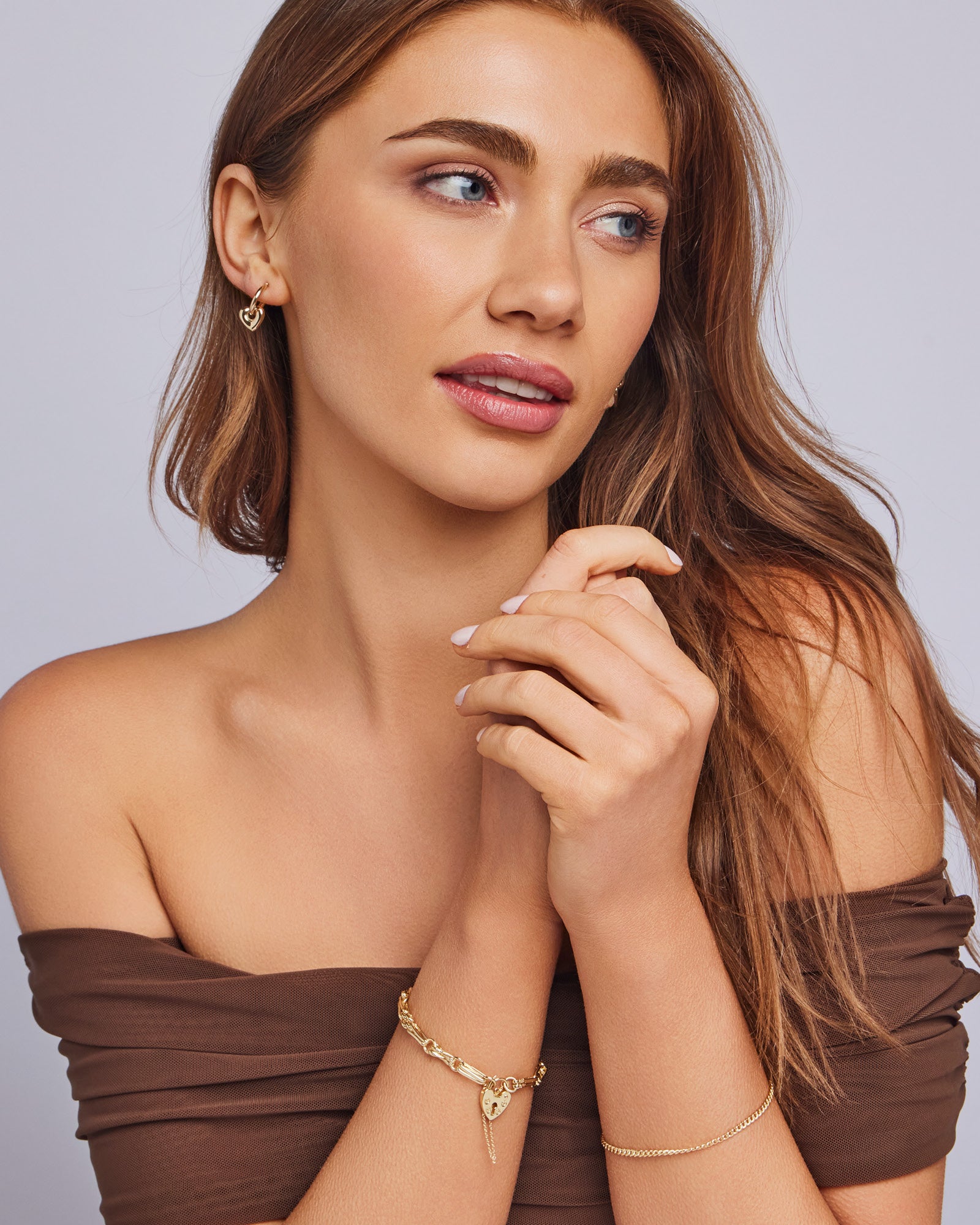 Glow 9K Gold Heart Detail Hoop Earrings