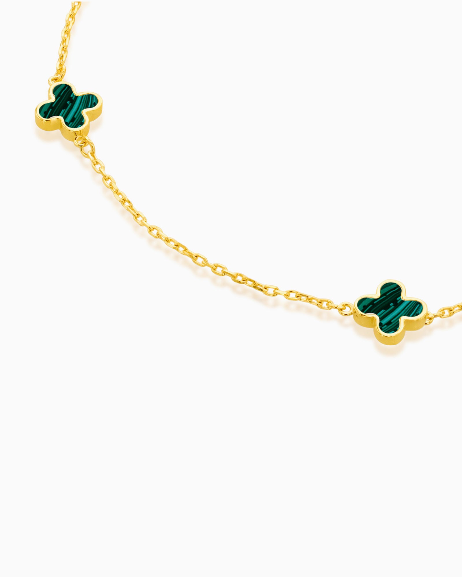 Essentials 9K Gold Petal Bracelet