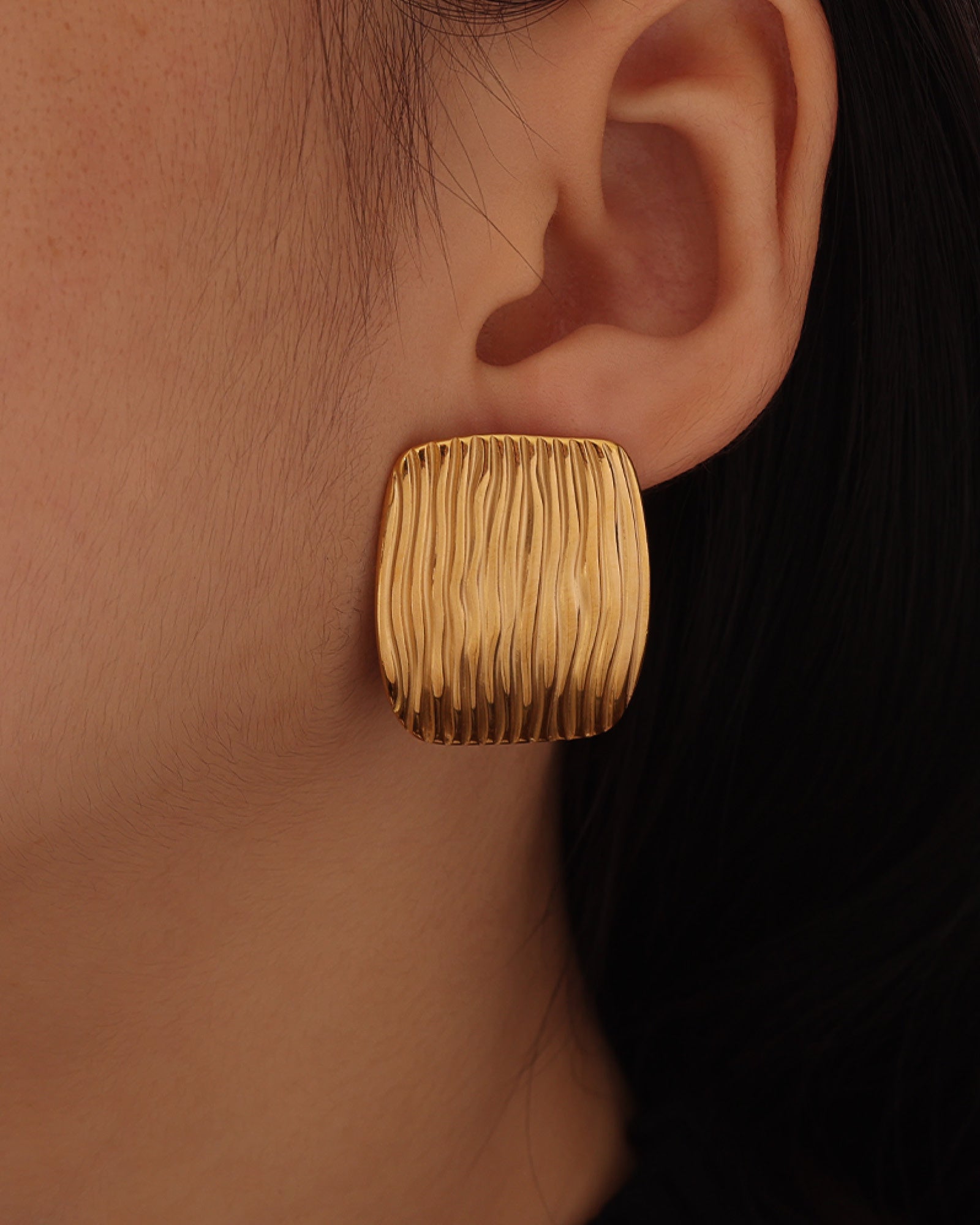 Statement Ribbed Rectangular Stud Earrings | Zoe Olivia Jewellery Australia