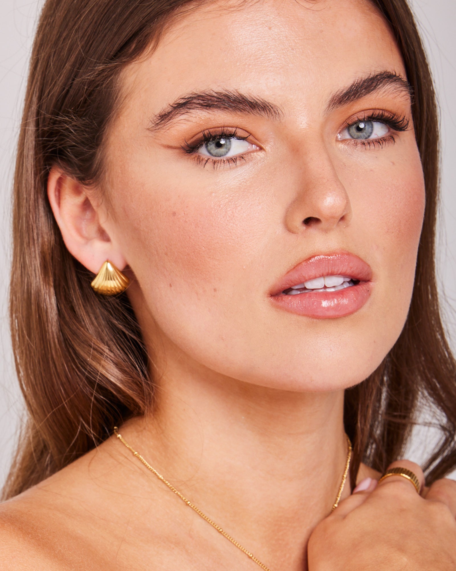 Drift Large Shell Stud Earrings | Zoe Olivia Jewellery Australia