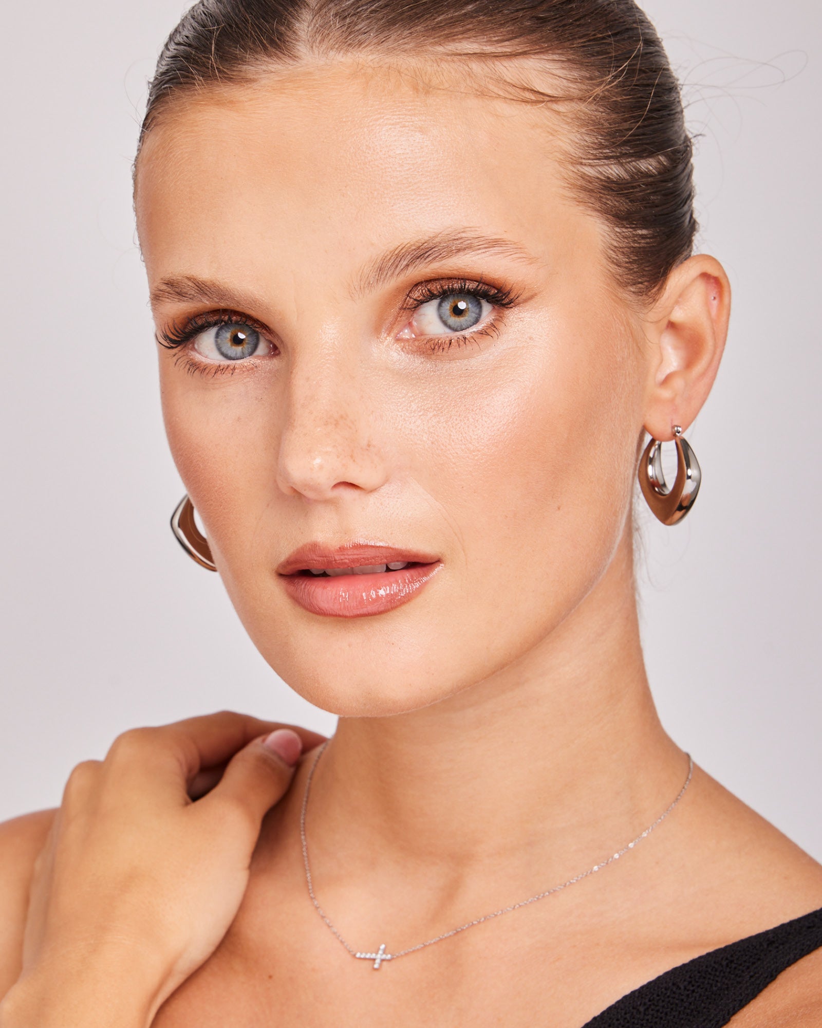 Essentials Thick Triangle Huggie Hoops | Zoe Olivia Jewellery Australia