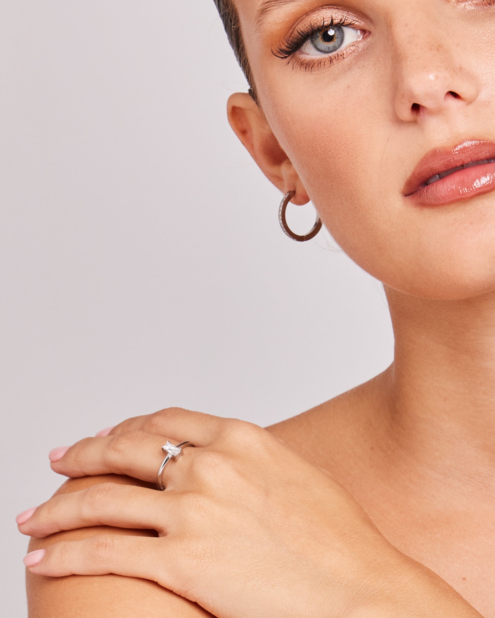 Aurora Solitaire Baguette Cubic Zirconia Ring | Zoe Olivia Jewellery Australia