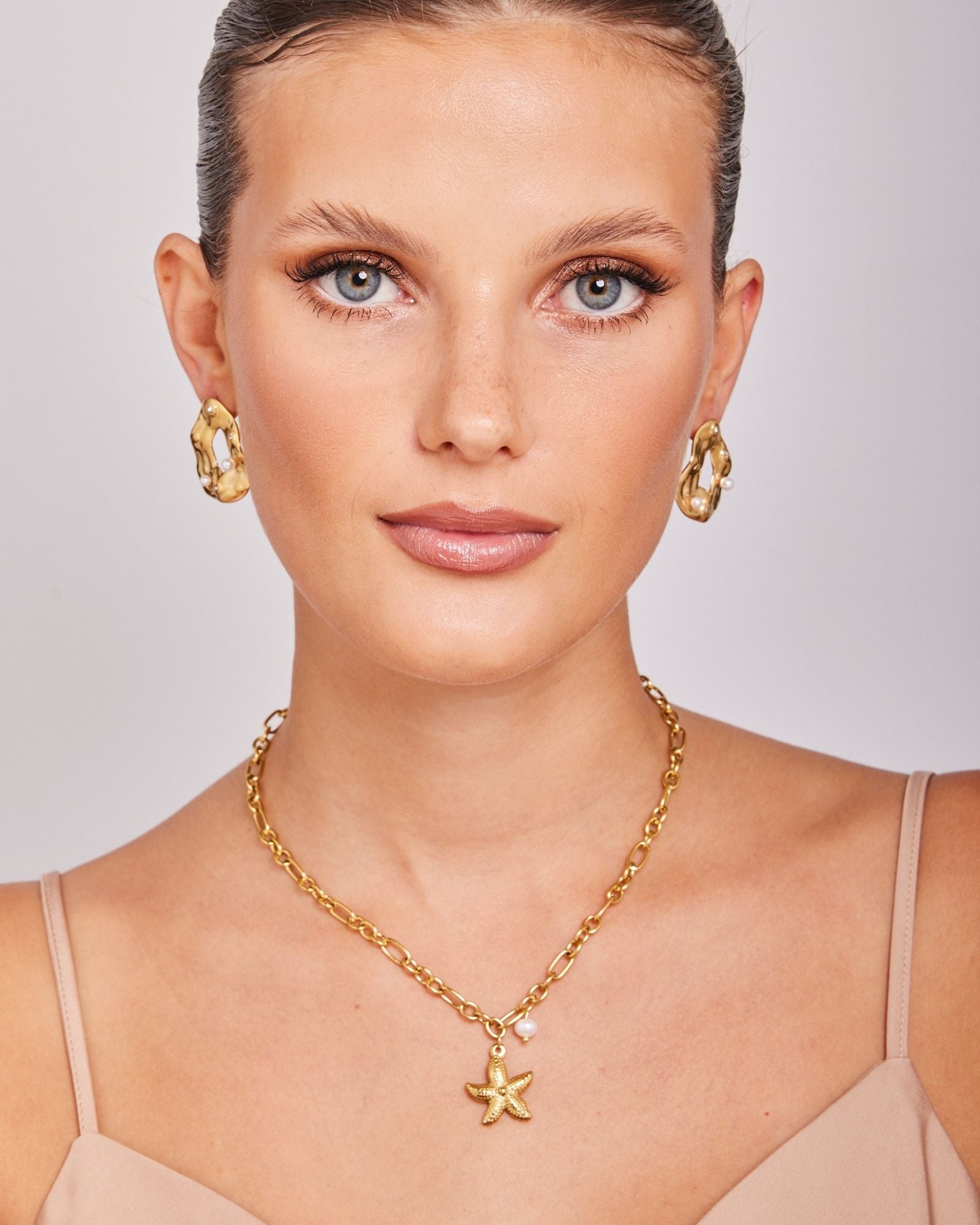 Opaline Open Centre Pearl Hammered Stud Earrings