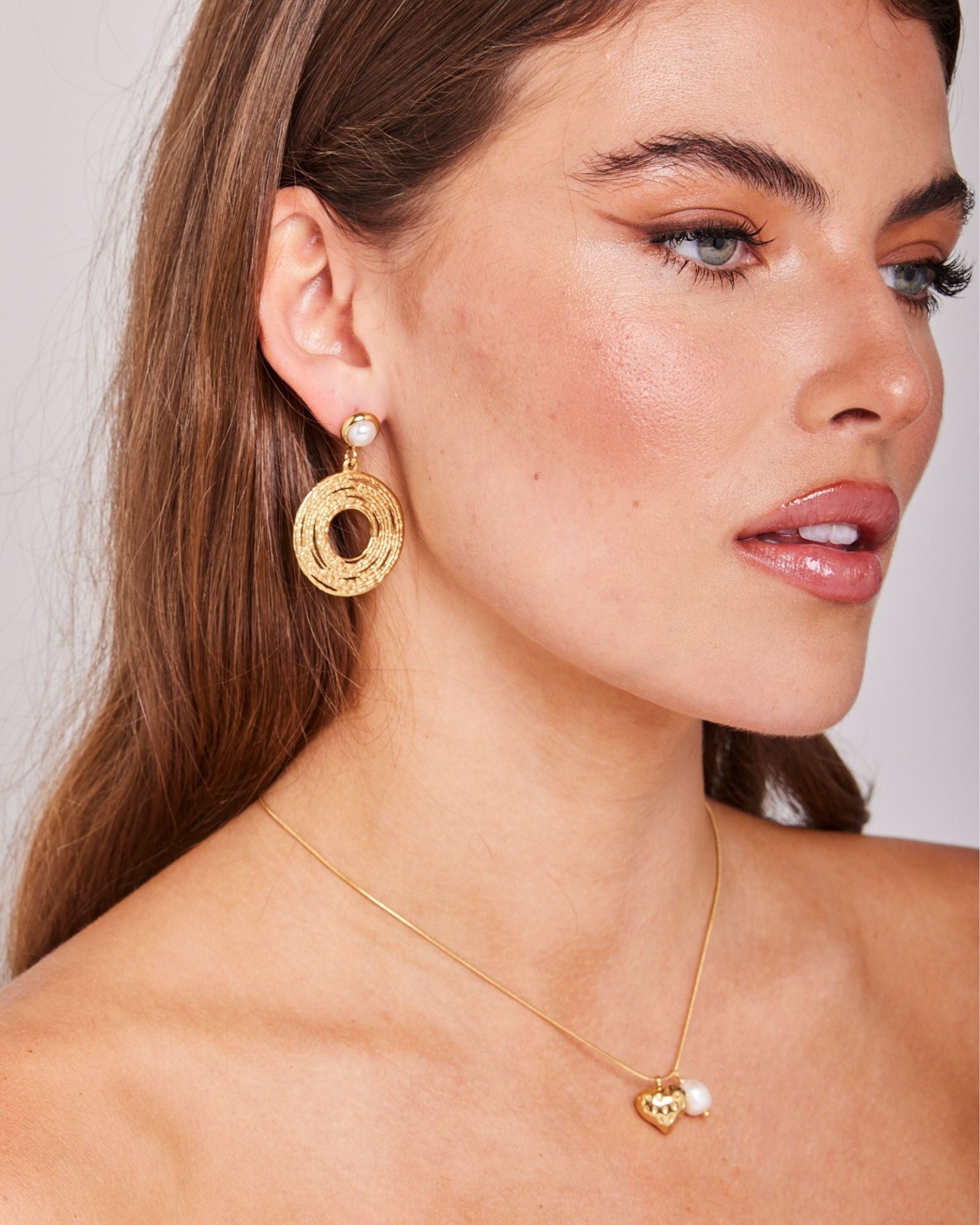Opaline Earrings and Necklace Set