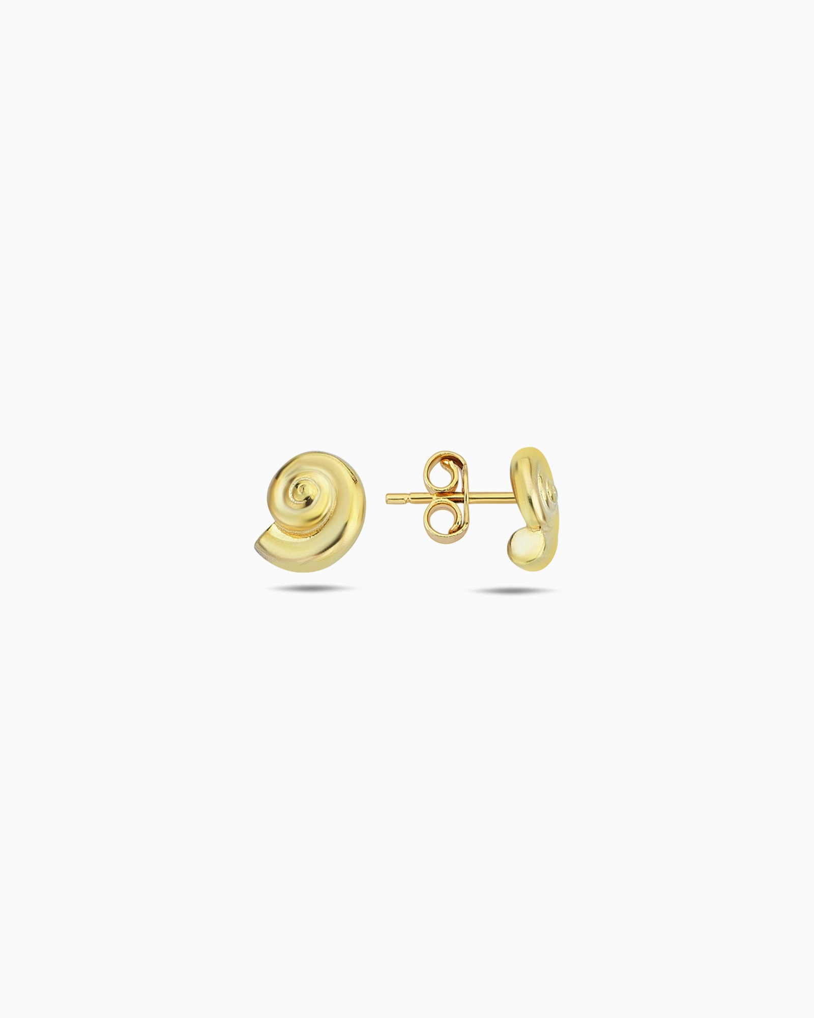Oceane 9K Gold Shell Stud Earrings