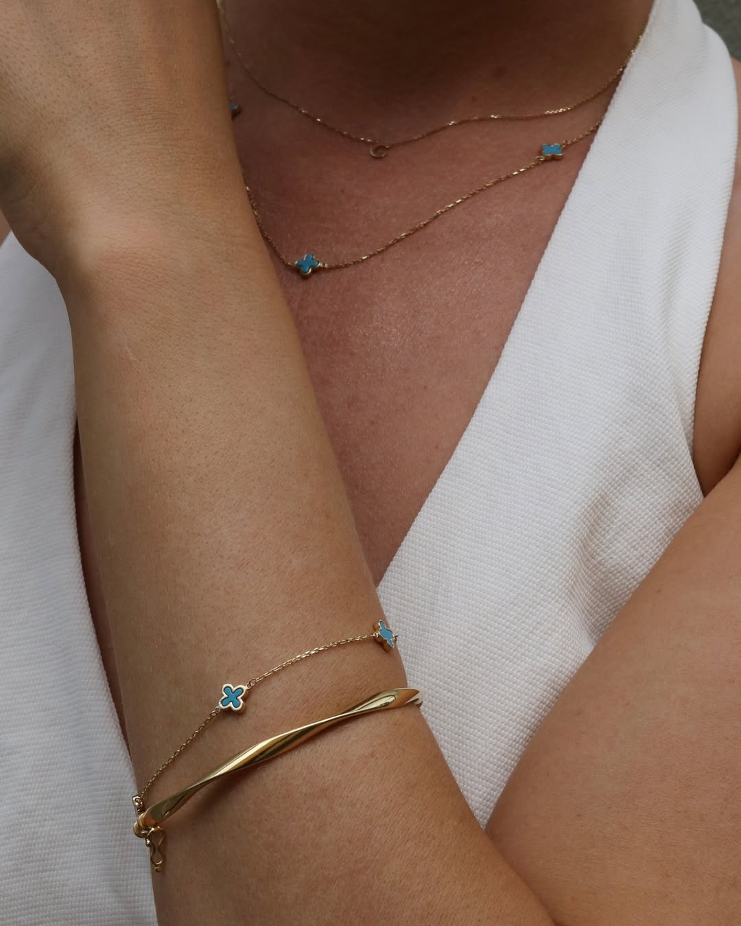Alina 9K Gold Turquoise Petal Necklace