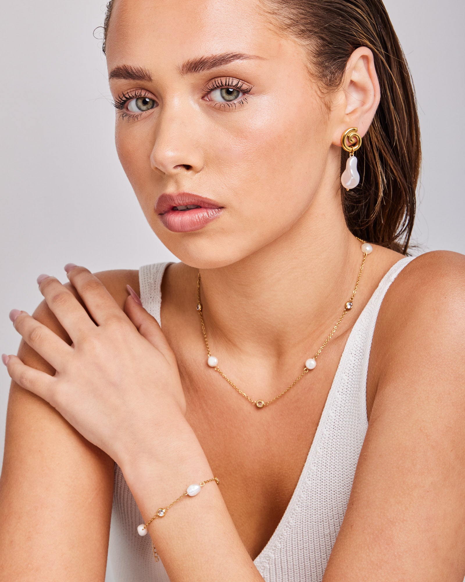 Luna Freshwater Pearl and Cubic Zirconia Station Bracelet | Zoe Olivia Jewellery Australia