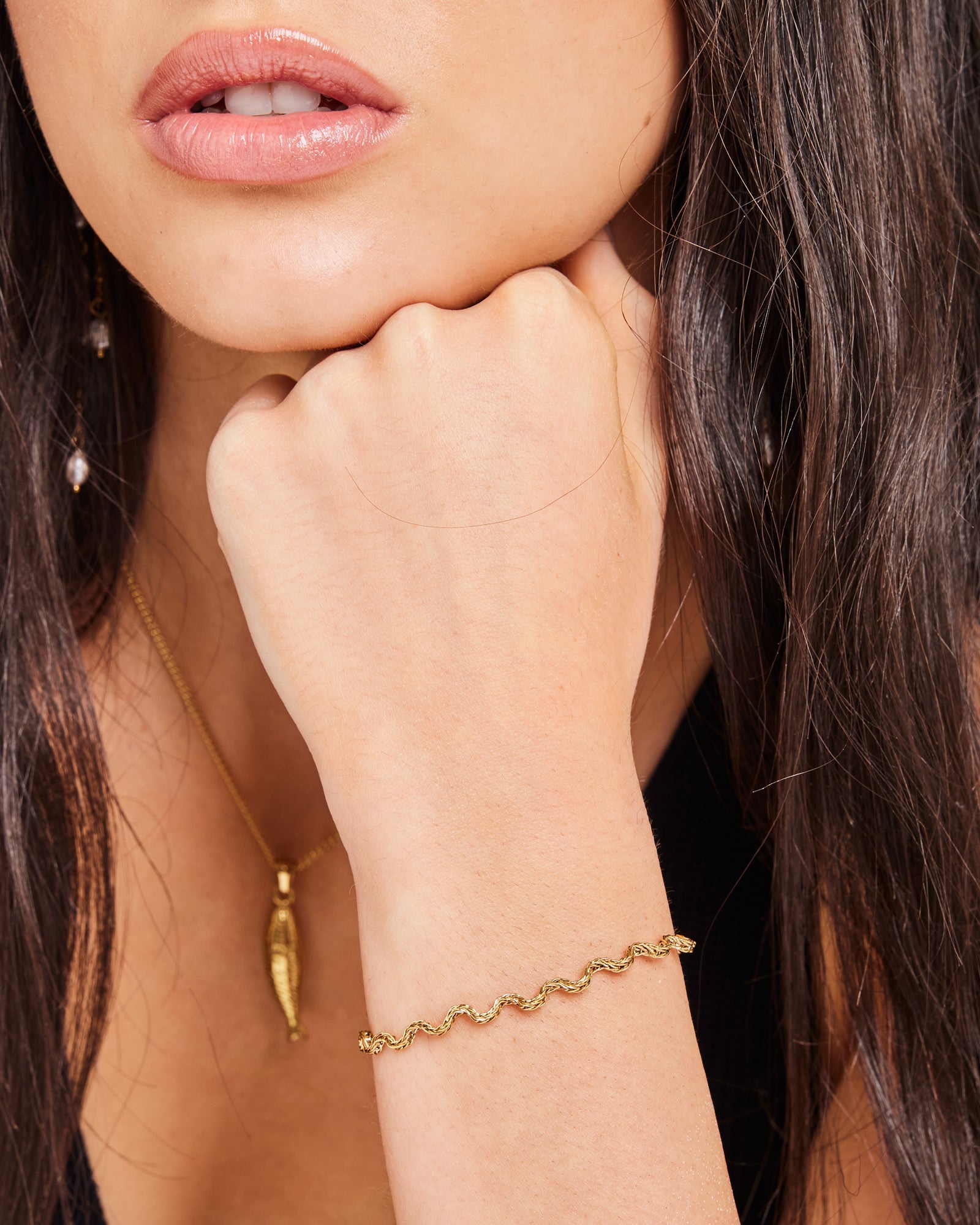 Solara Textured Wave Bracelet in Gold