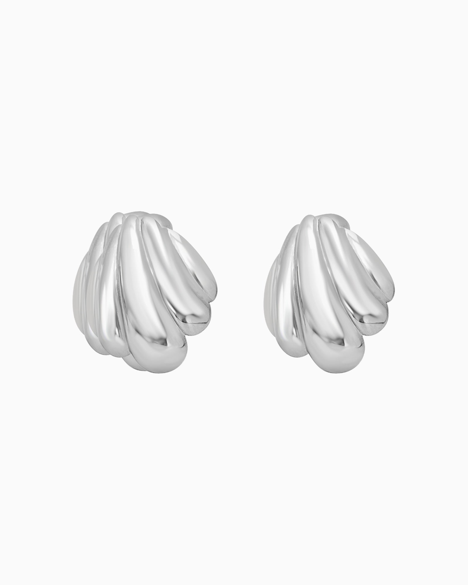 Drift Puffy Shell Stud Earrings