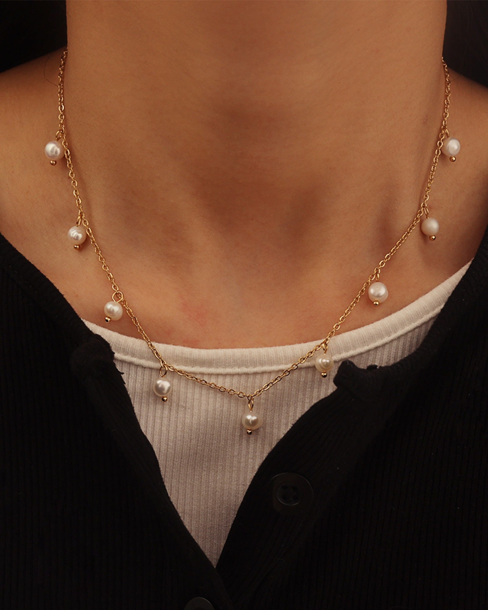Essentials Timeless Intermittent Pearl Necklace