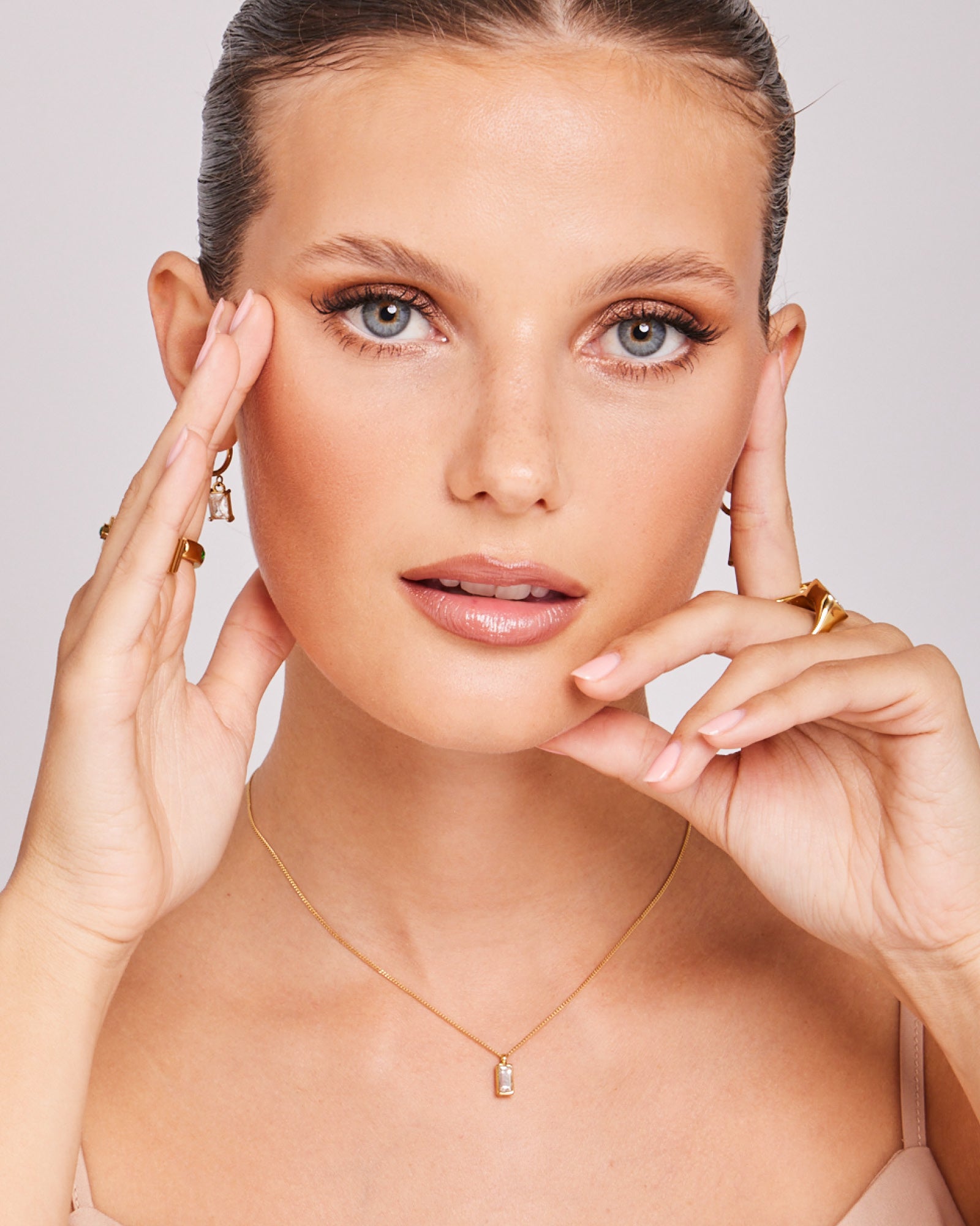 Essentials Bezel Set Cubic Zirconia Pendant Necklace | Zoe Olivia Jewellery Australia