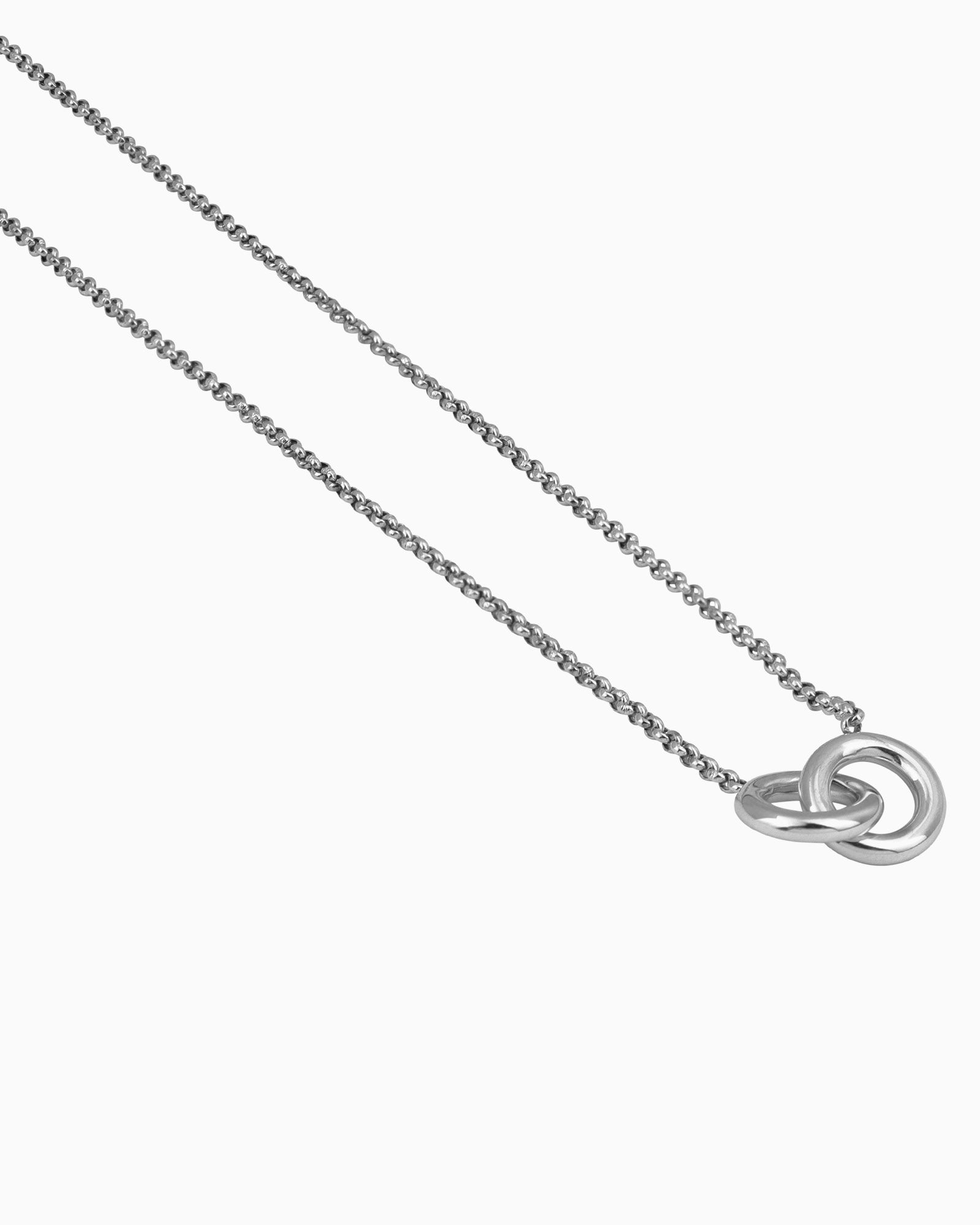 Essentials Interlocking Circles Necklace