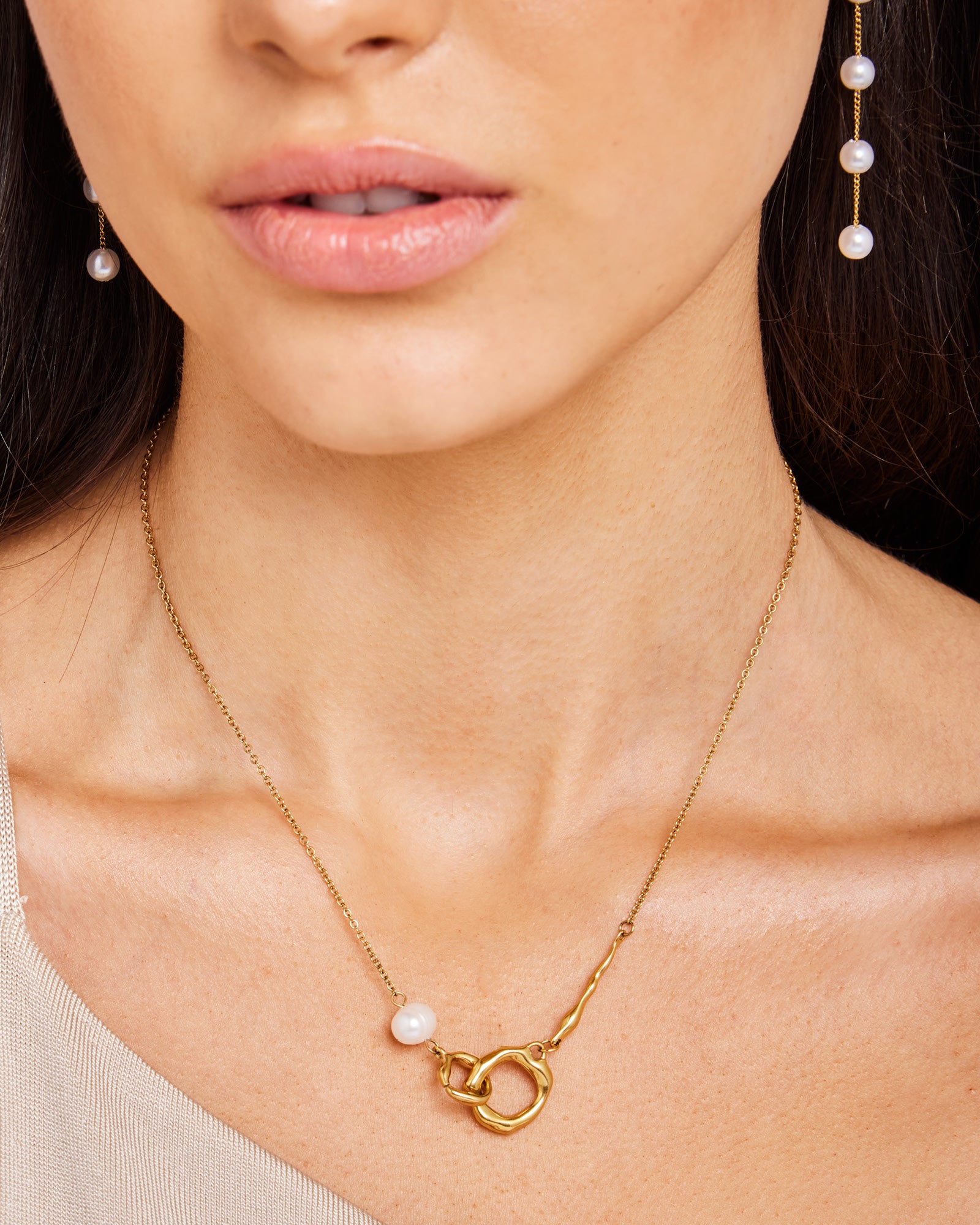 Luna Freshwater Pearl Circle Link Necklace | Zoe Olivia Jewellery Australia